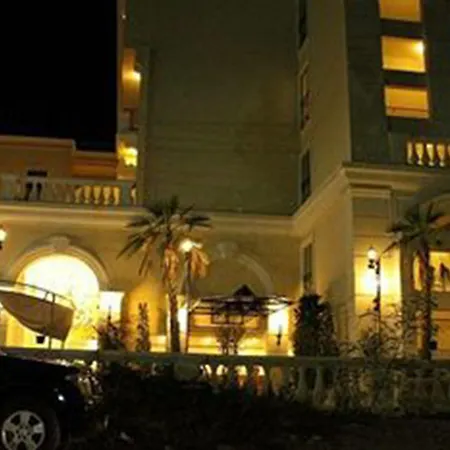 Rafael Hotel And Mansion Bangkok-3