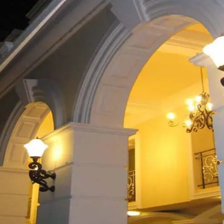 Rafael Hotel And Mansion Bangkok-2